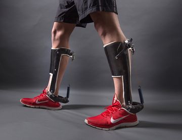 Exoskelet maakt lopen zeven procent efficiënter - NEMO Kennislink