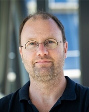 Niels Geijsen, hoogleraar Ontwikkelingsbiologie en regeneratieve geneeskunde aan het Leids Universitair Medisch Centrum (LUMC).  LUMC